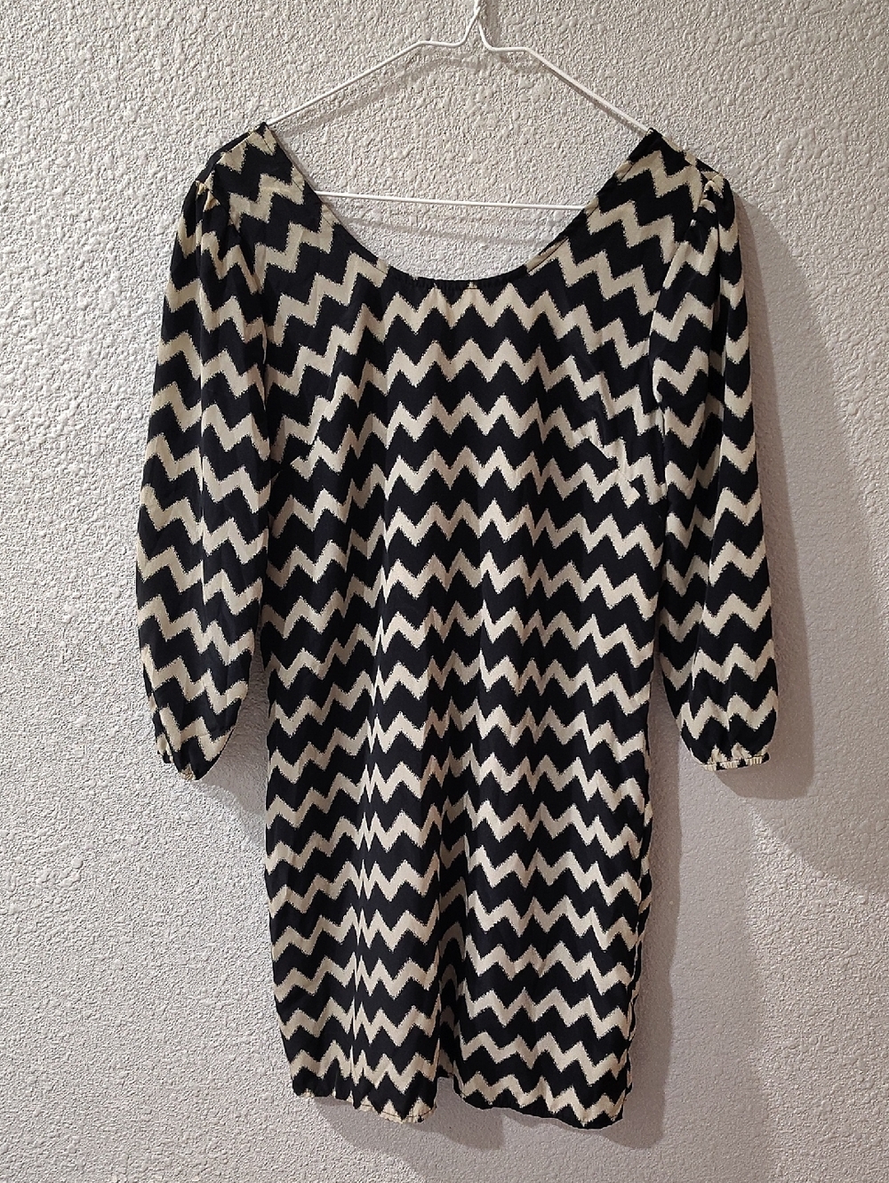 Rue21 Black and Cream Zigzag Knit Dress,  Ladies Mini Dress,  Size Medium